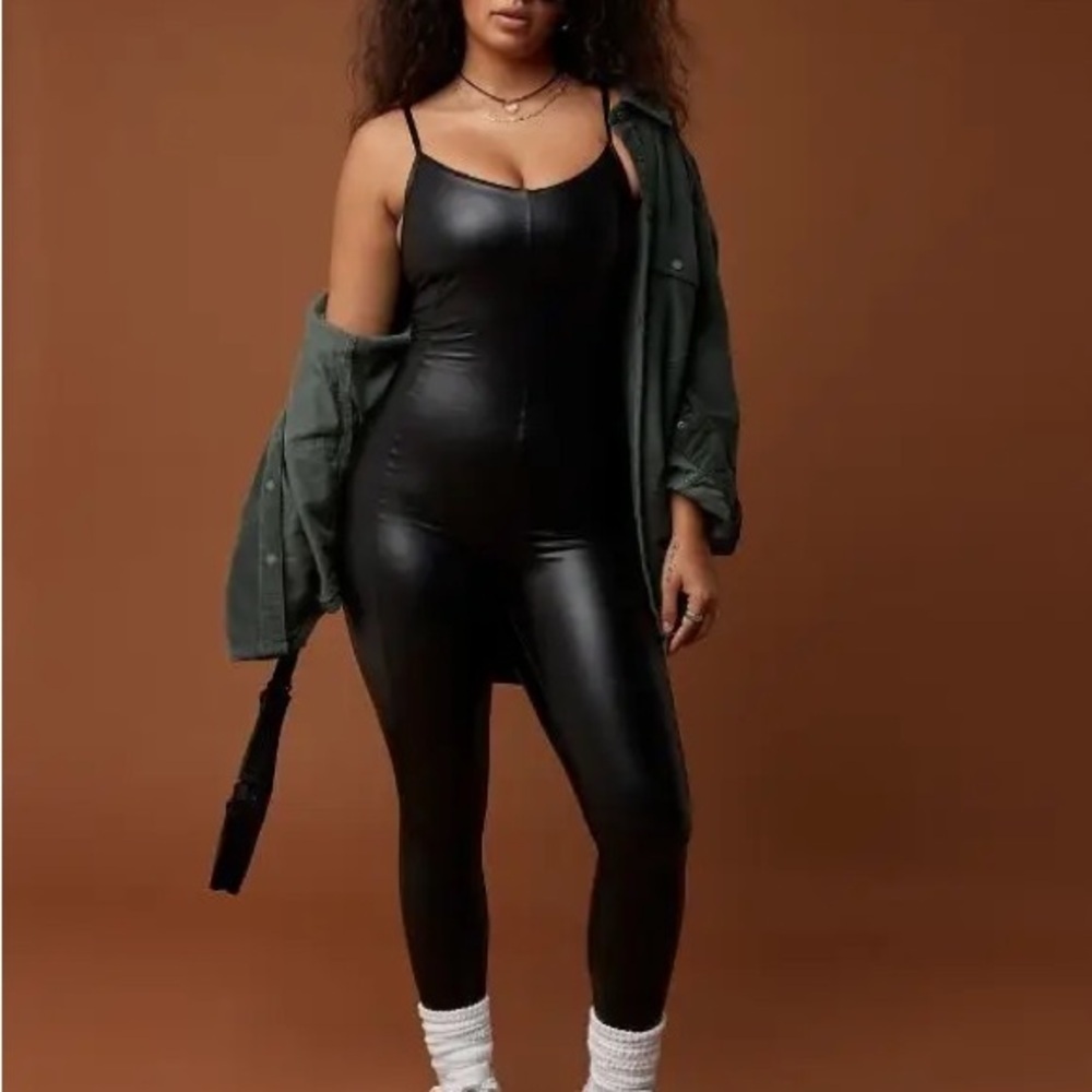 AERIE Faux Lather Tank Top Style Jumpsuit Bodysuit — LARGE — Black